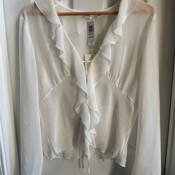 Aritzia NWT Frenchie Blouse Womens L Light Birch Ruffled Trim Tie Close Sheer - Picture 4 of 10